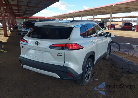 2022 Toyota Corolla Cross Xle из США, поврежденный, VIN 7MUDAAAG3NV014484